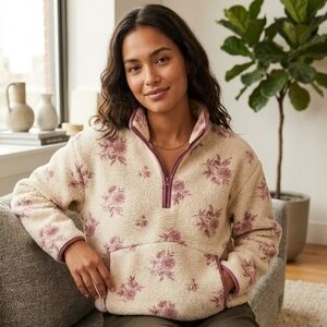 HOUSE OF HARLOW SHERPA SWEATER